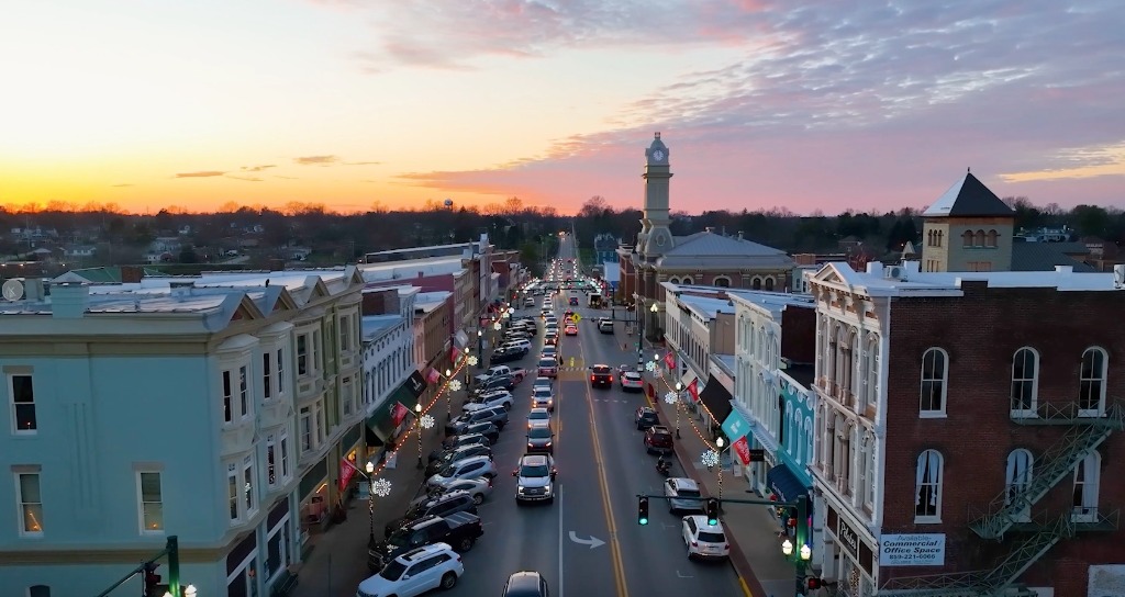 Kentucky Counties and Cities Courthouse & Main Street
