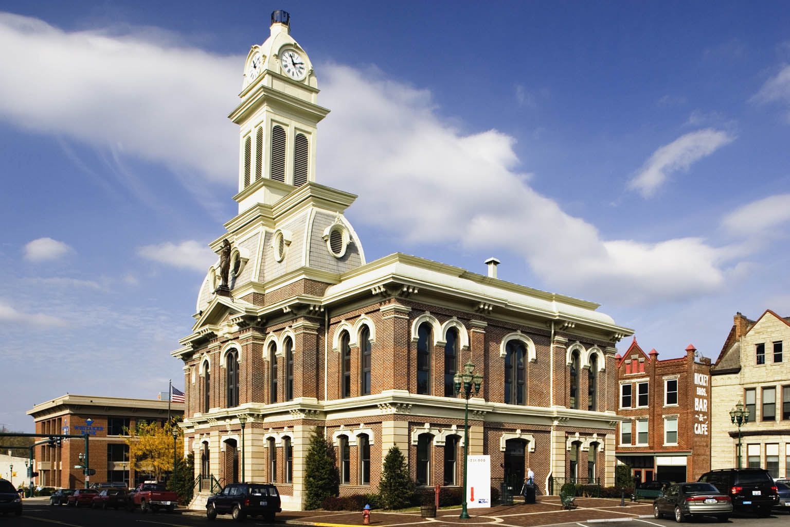 County Courthouse & Permit Desk